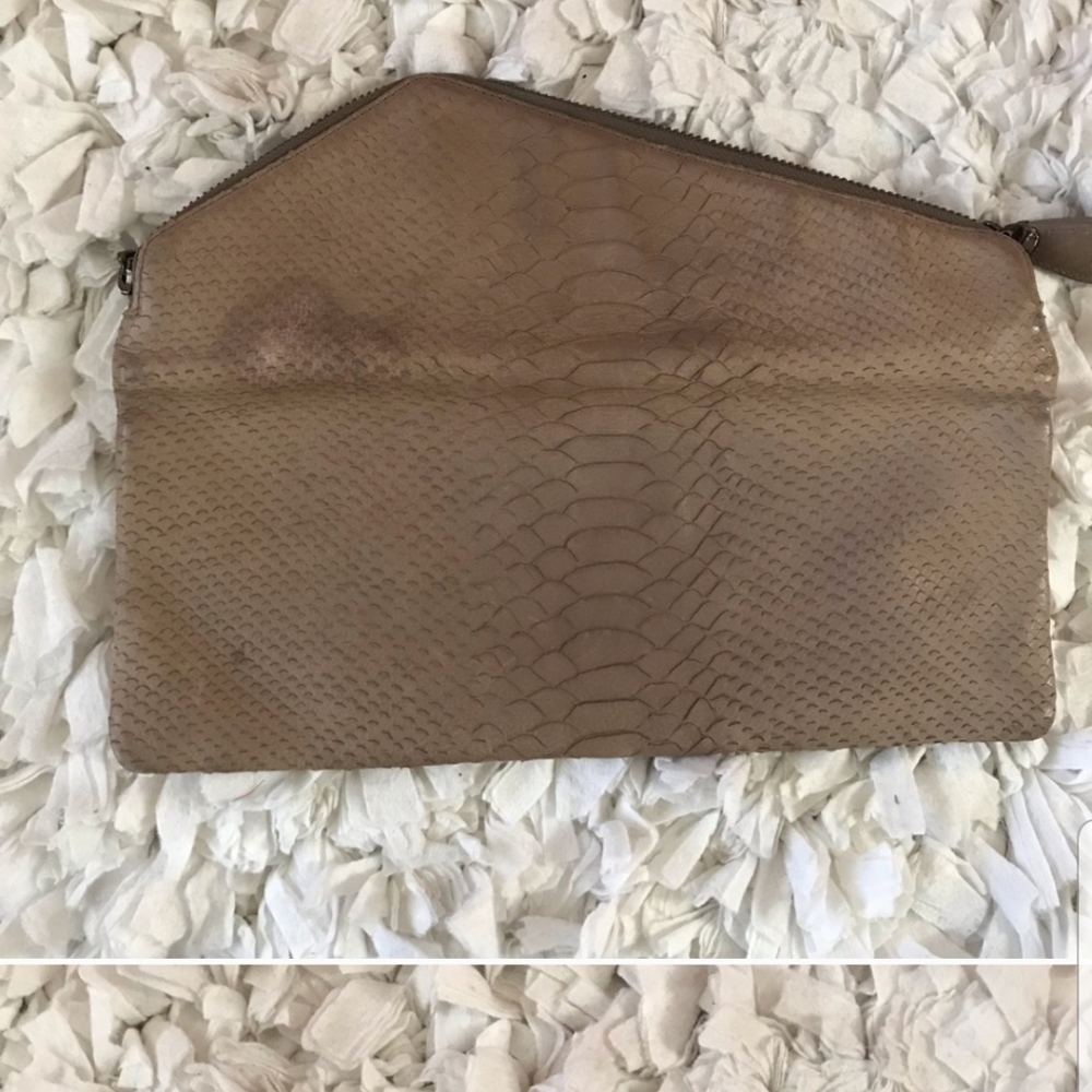 Henri Bendel snake skin asymmetrical debutante bag - Picture 3 of 6